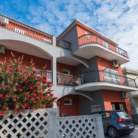 Apartments Blaf Подстрана Екстериор снимка