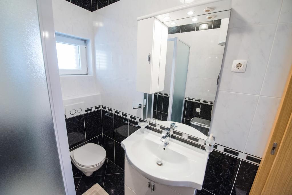Apartments Blaf Подстрана Екстериор снимка