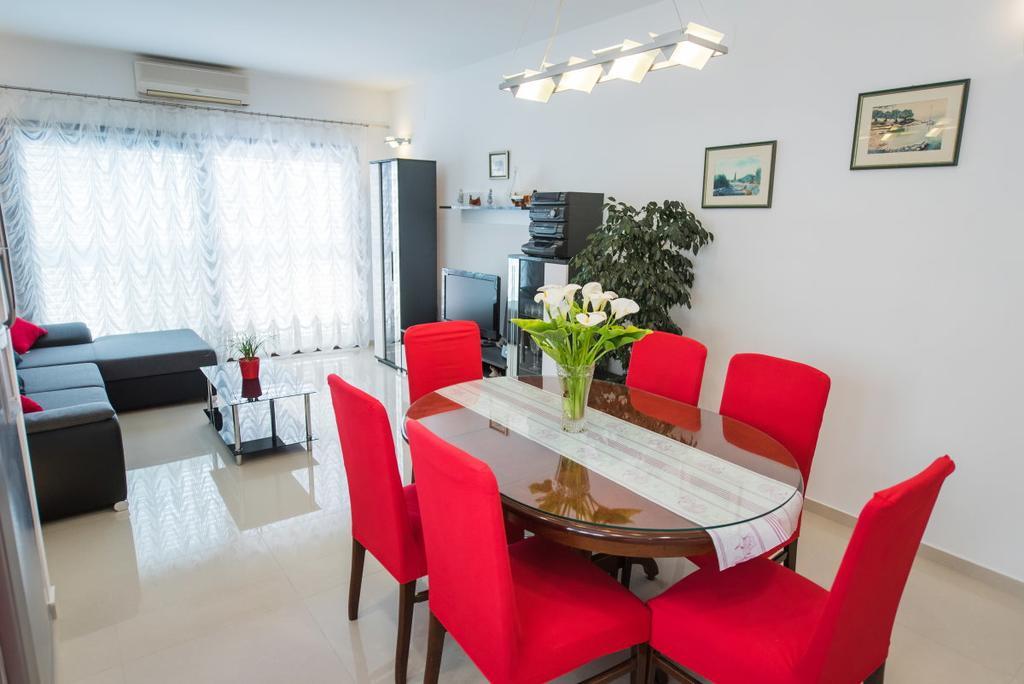 Apartments Blaf Подстрана Екстериор снимка