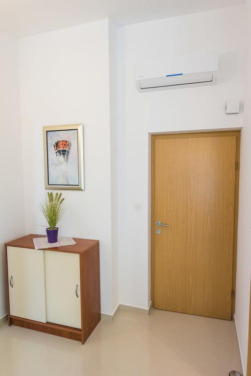 Apartments Blaf Подстрана Екстериор снимка