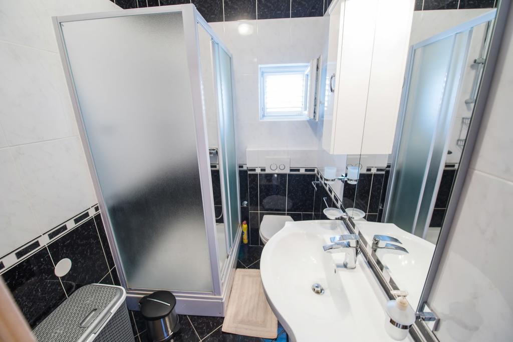 Apartments Blaf Подстрана Екстериор снимка